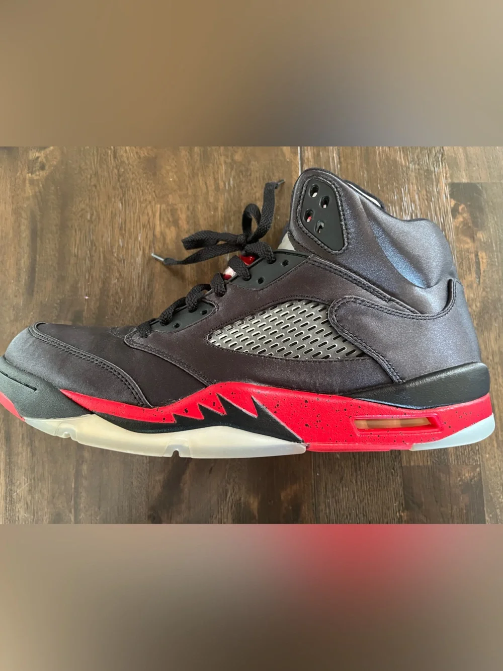 Nike Air Jordan 5 Retro Satin Bred